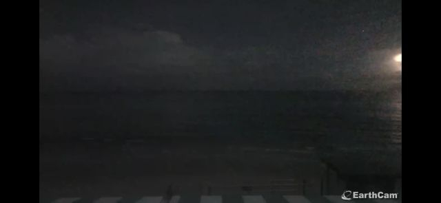 Earth Cam - Lantana Beach, FL.